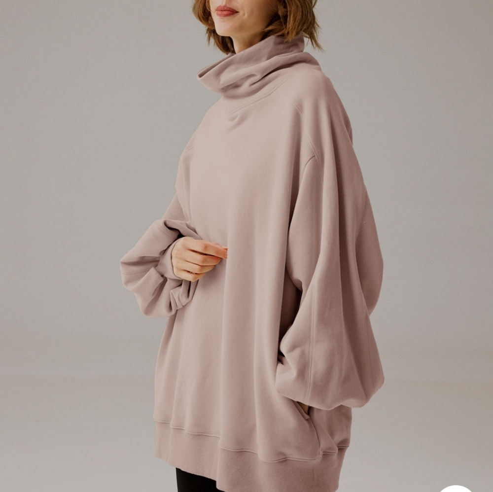 Boxy Oversized Turtleneck Sweatshirt